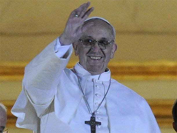 Bergoglio w Wielki Czwartek umył nogi uchodźcom
