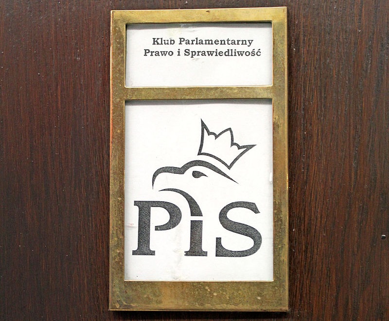 Andruszkiewicz: Rząd PiS-u rozpoczął przygotowania do przyjęcia imigrantów