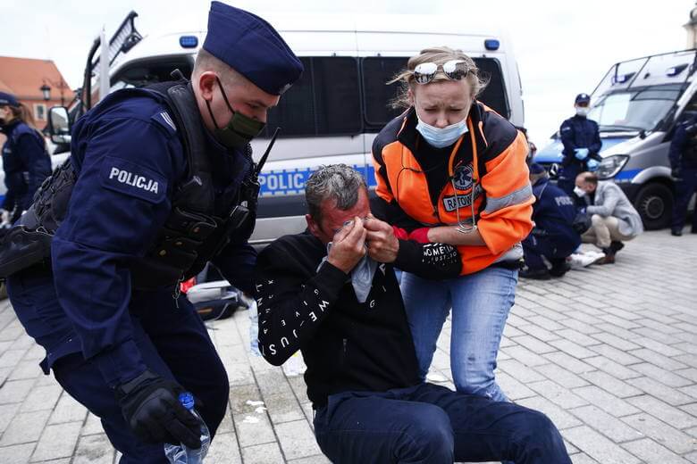 Policja użyła gazu podczas protestu przedsiębiorców w Warszawie